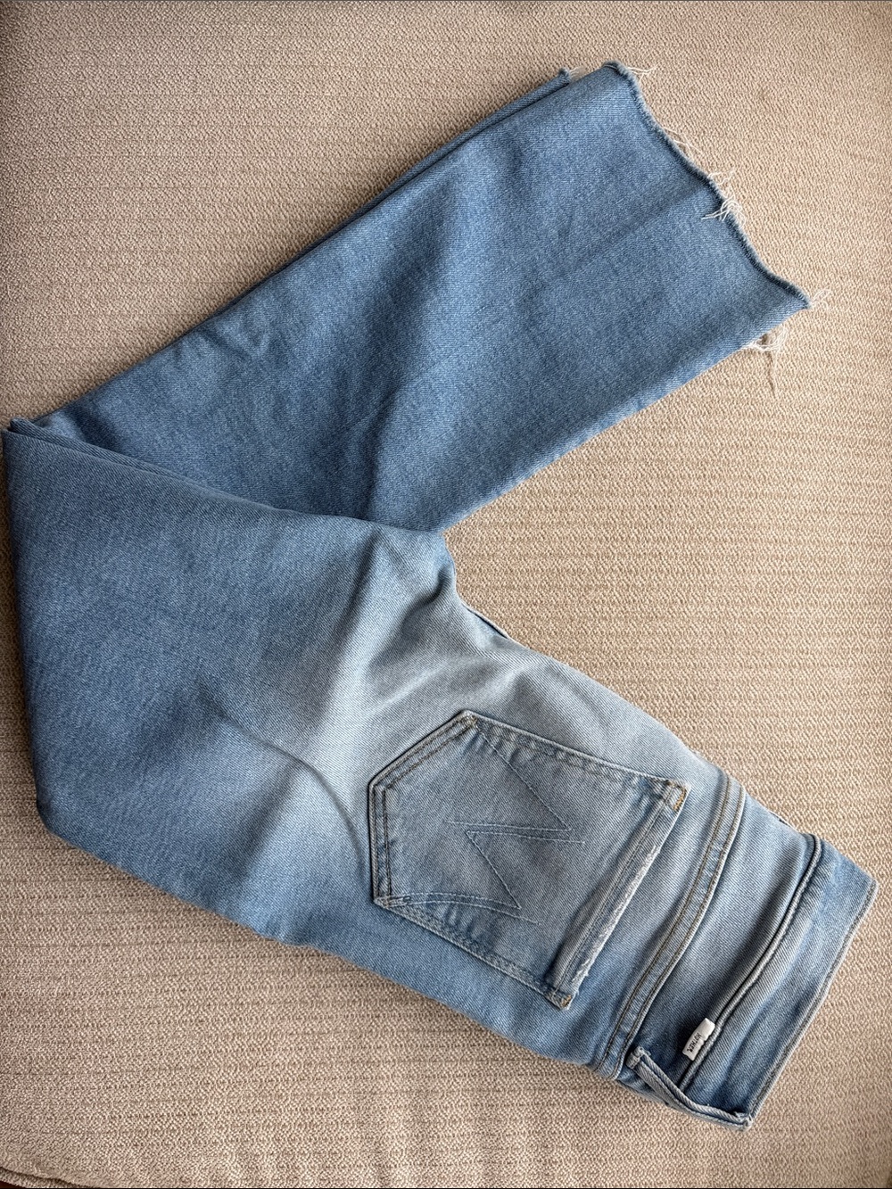 MOTHER Insider Crop Step Fray in Limited Edition